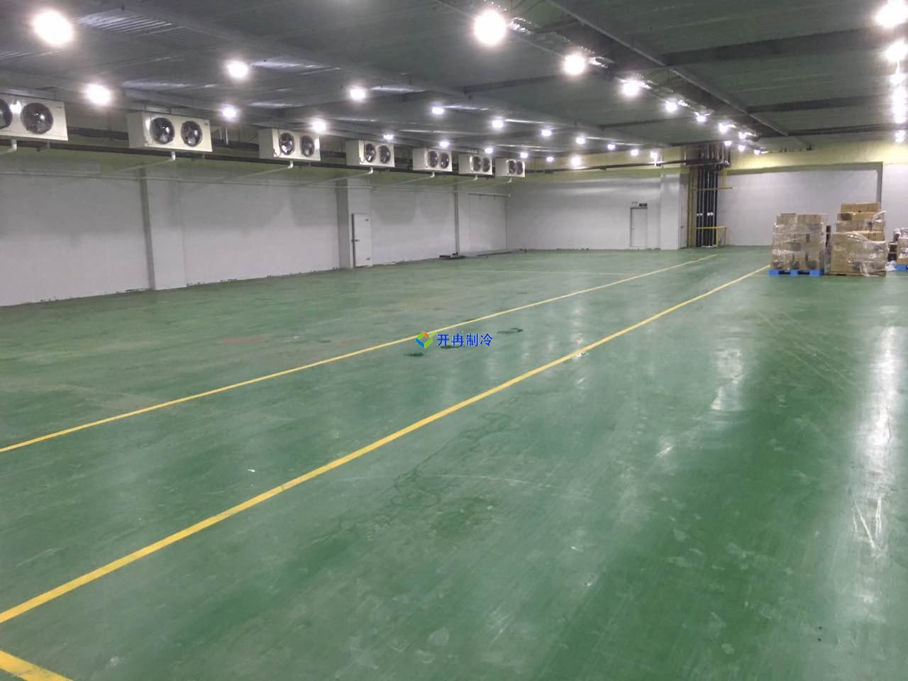 700平米水果冷庫造價(jià)多少,0-5℃保鮮庫建造一平價(jià)格